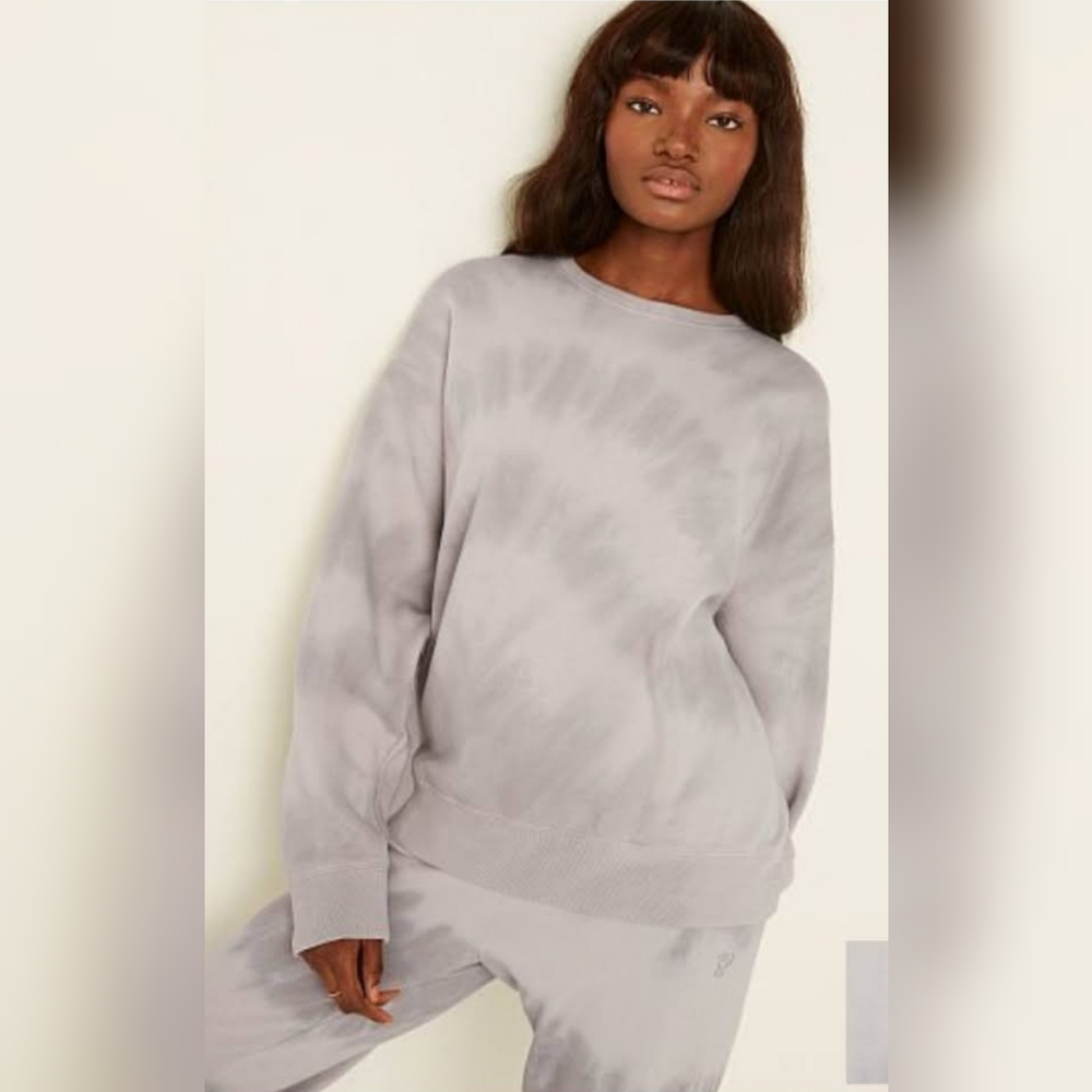 VS PINK Fleece Crewneck Pullover Sweatshirt - NWT
